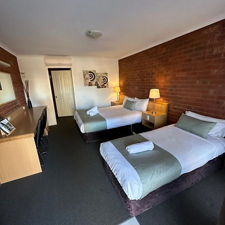 Pevensey Motor Lodge Echuca Bagian luar foto