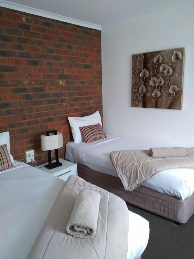 Pevensey Motor Lodge Echuca Bagian luar foto