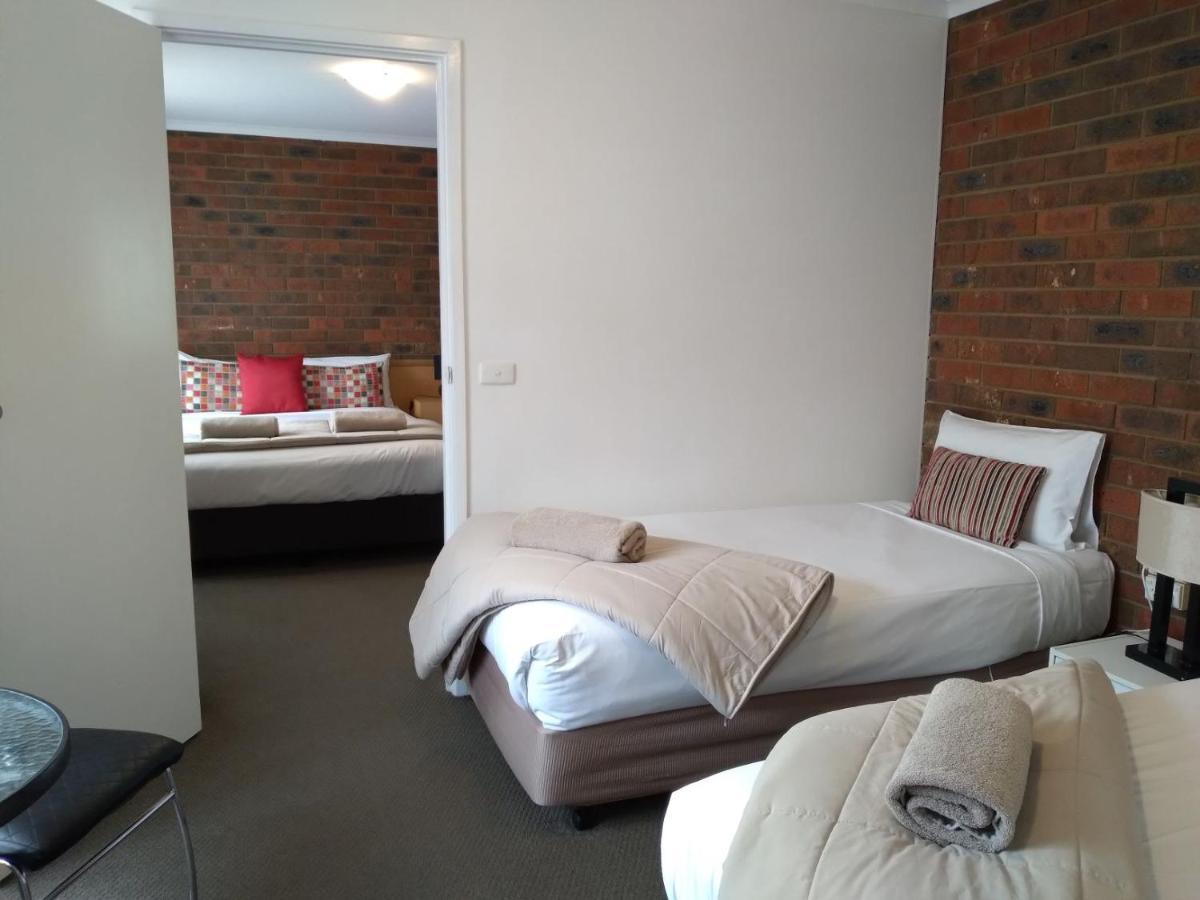 Pevensey Motor Lodge Echuca Bagian luar foto