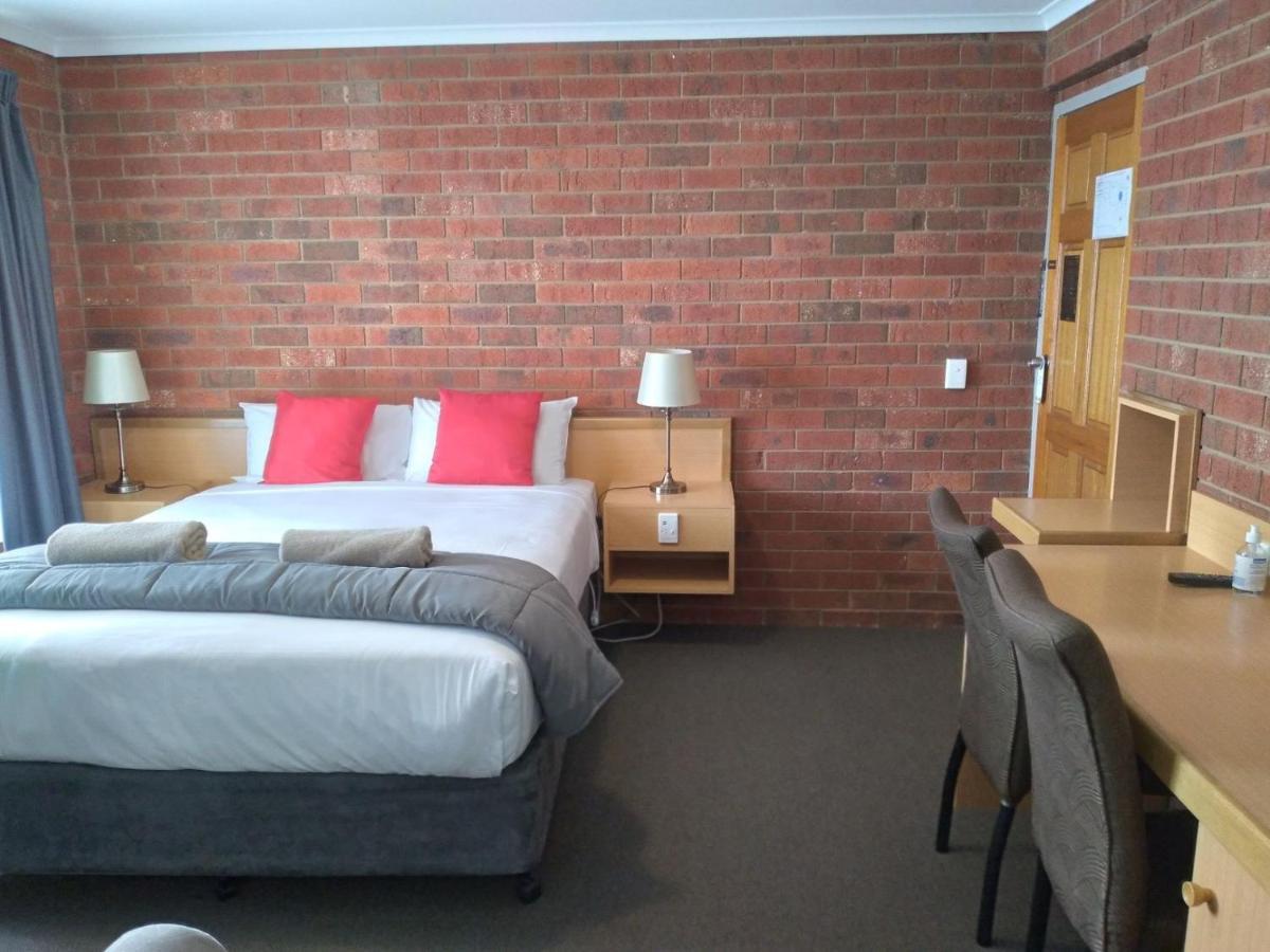 Pevensey Motor Lodge Echuca Bagian luar foto