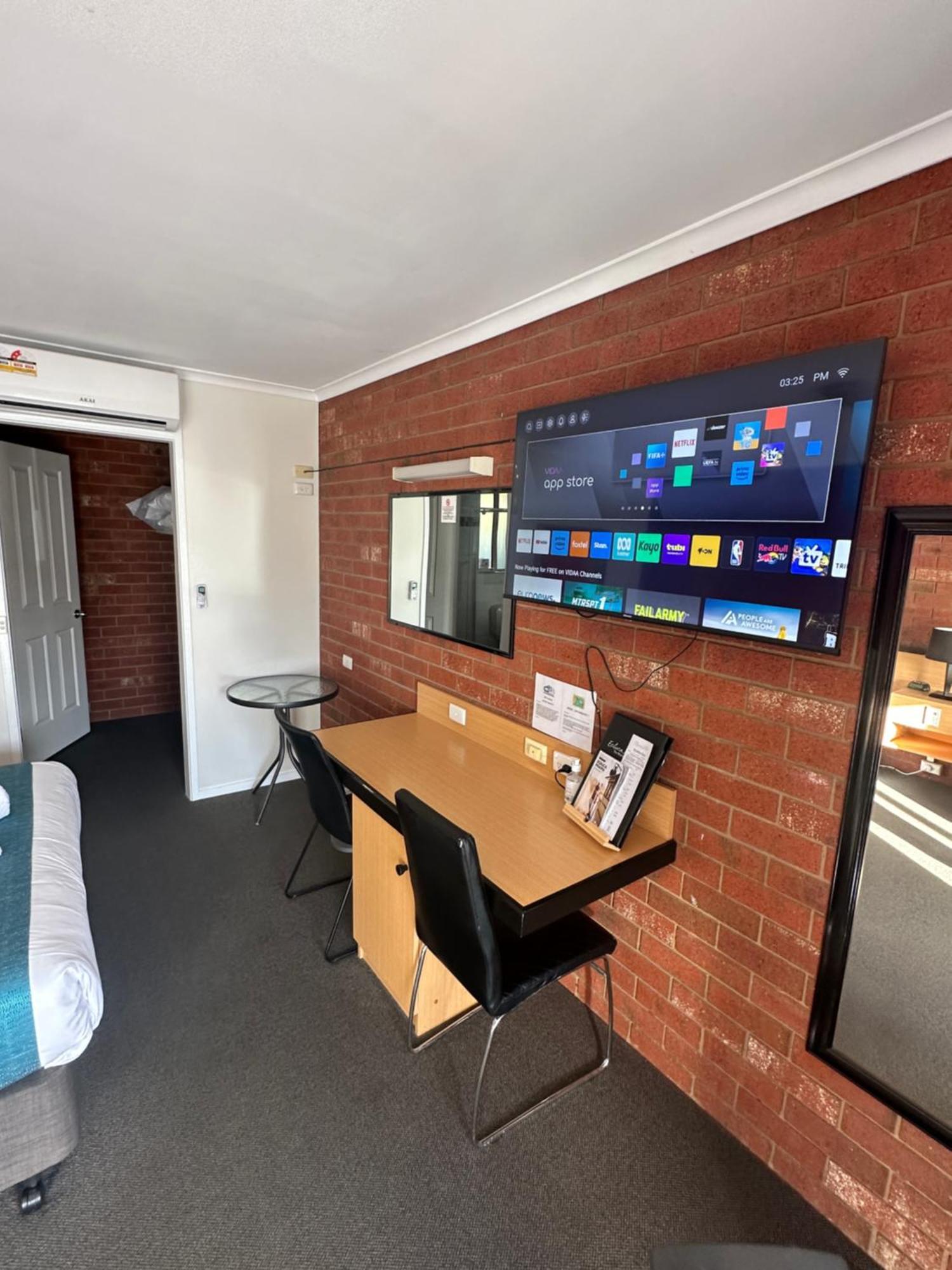 Pevensey Motor Lodge Echuca Bagian luar foto