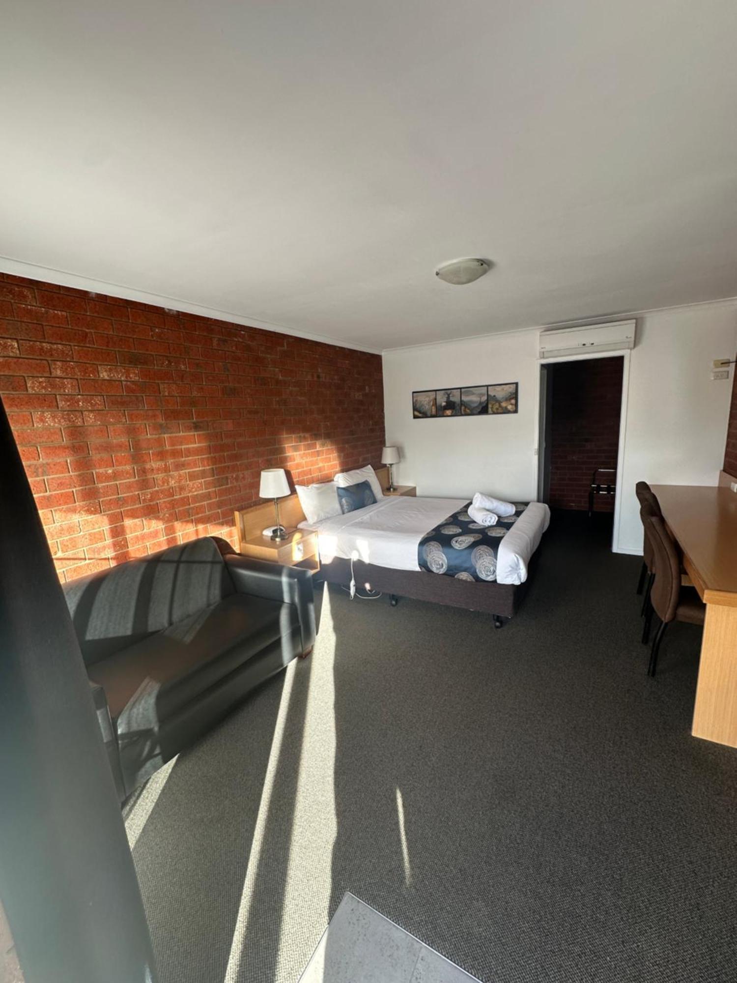 Pevensey Motor Lodge Echuca Bagian luar foto