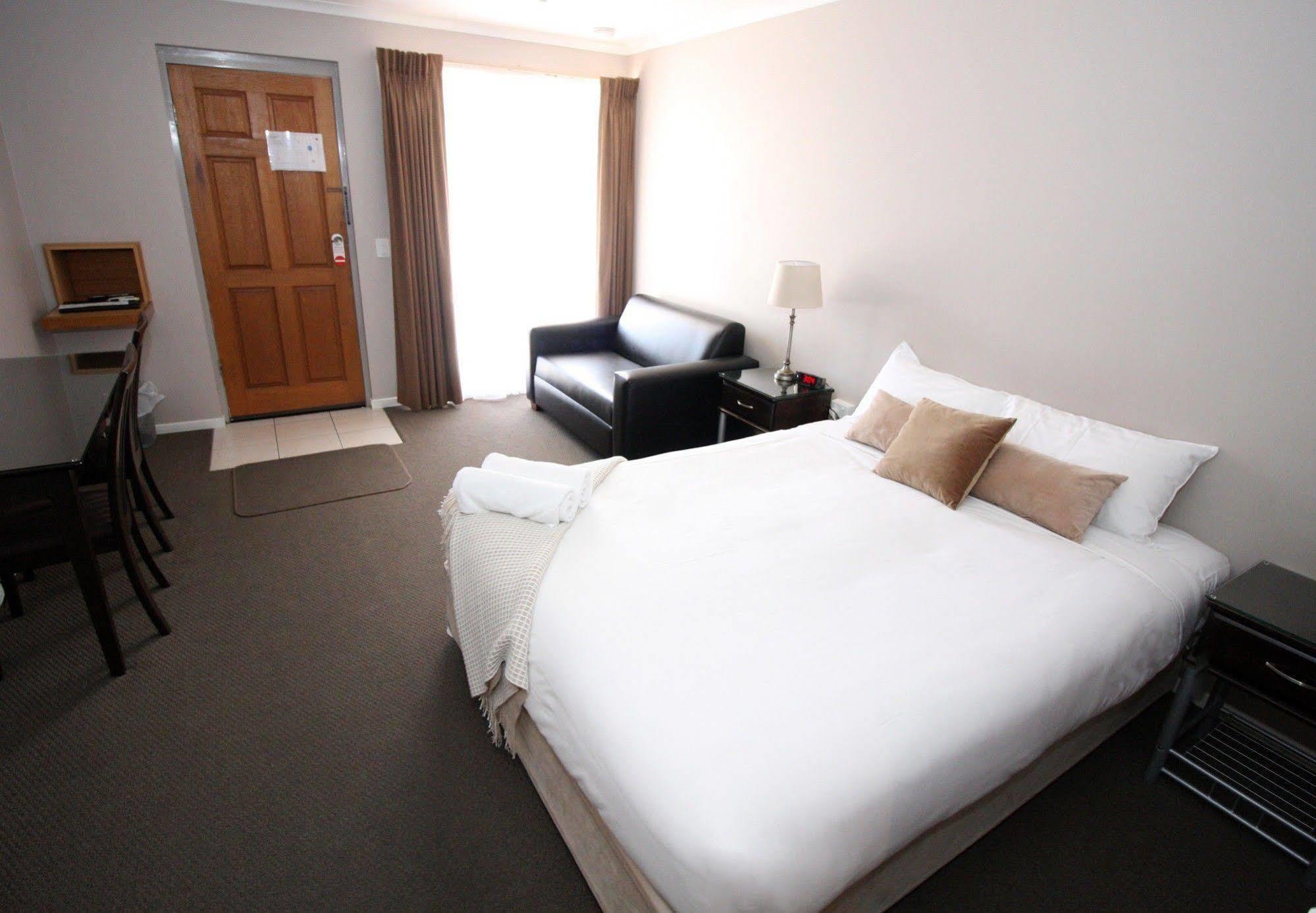 Pevensey Motor Lodge Echuca Bagian luar foto