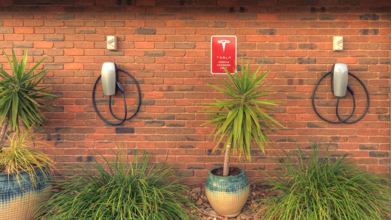 Pevensey Motor Lodge Echuca Bagian luar foto