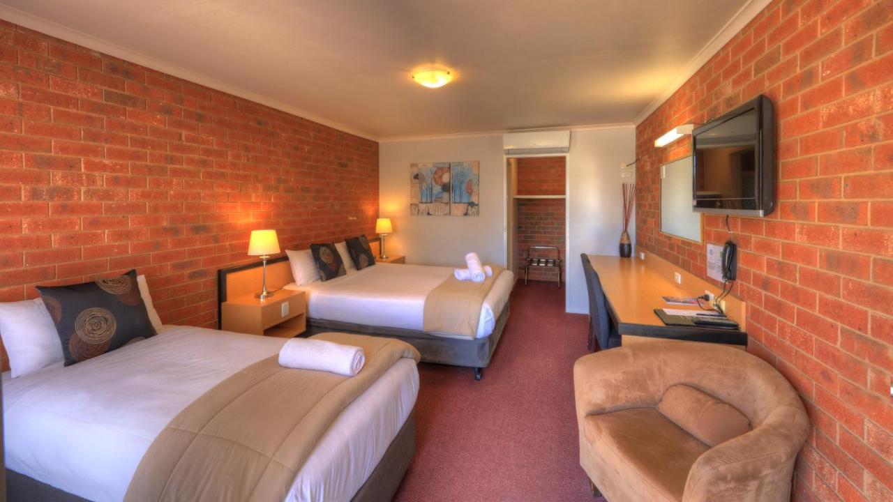 Pevensey Motor Lodge Echuca Bagian luar foto
