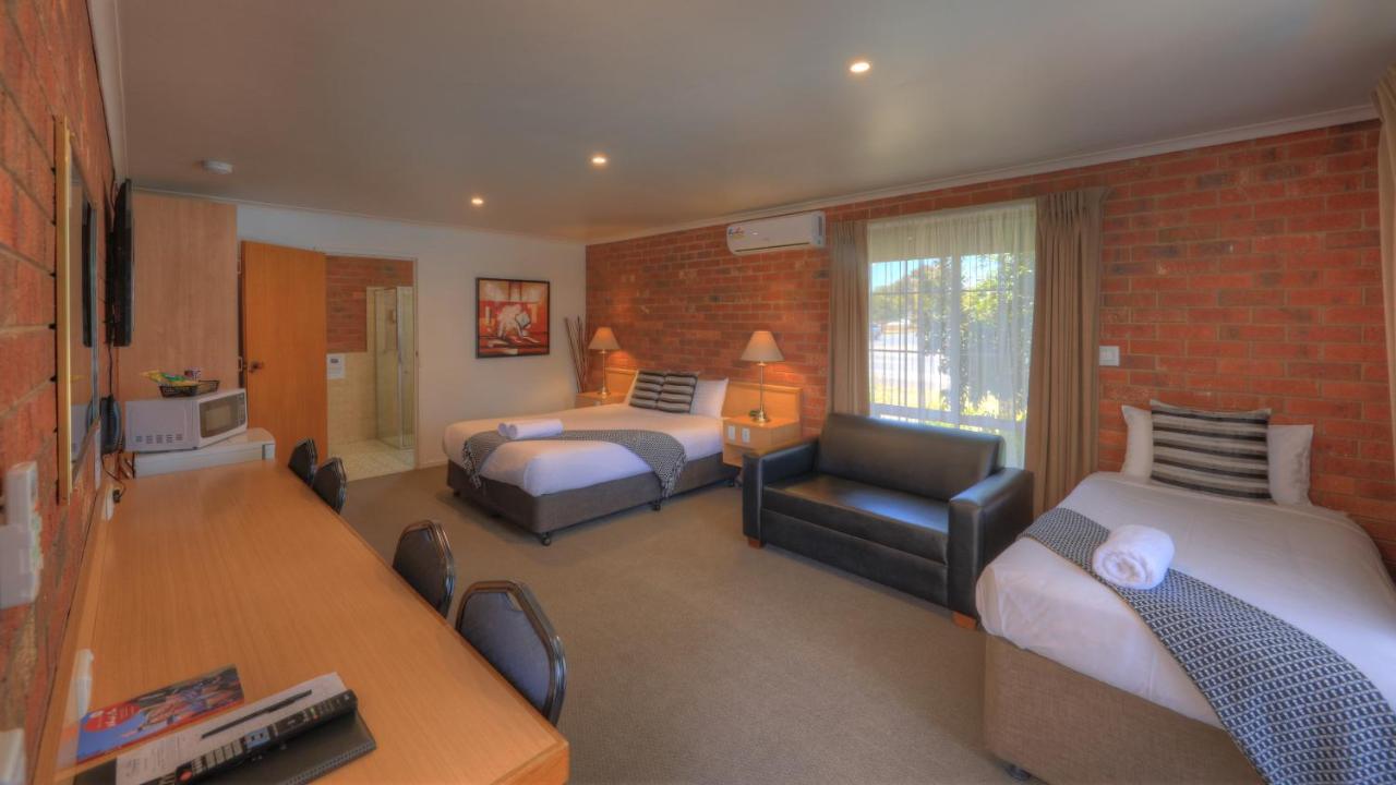 Pevensey Motor Lodge Echuca Bagian luar foto